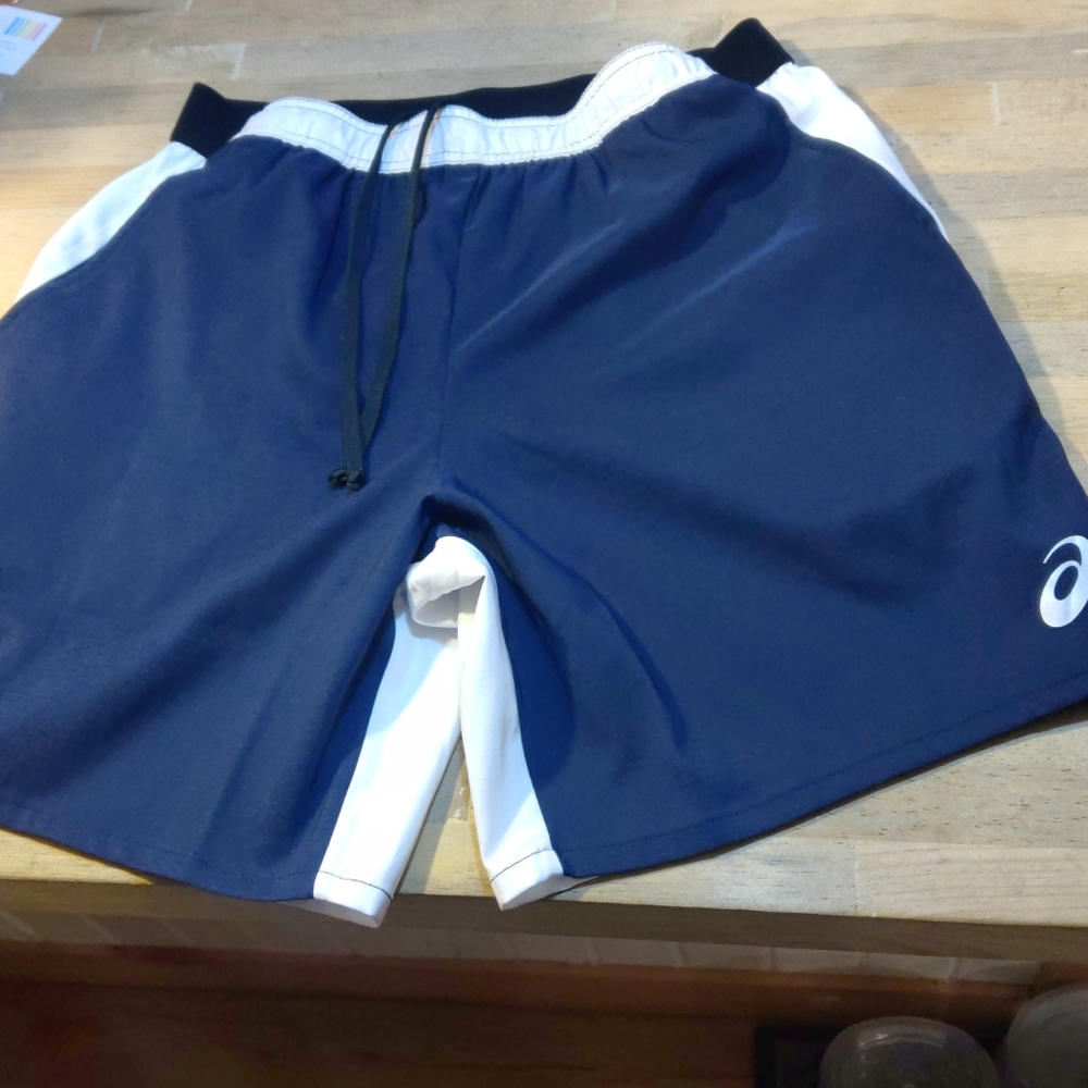 Asics 1/2 & 1/2 two-tone running shorts